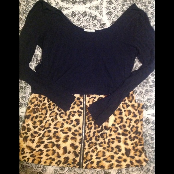 Dresses & Skirts - 🐯 Animal Print Gold Zip Stretch Skirt XL